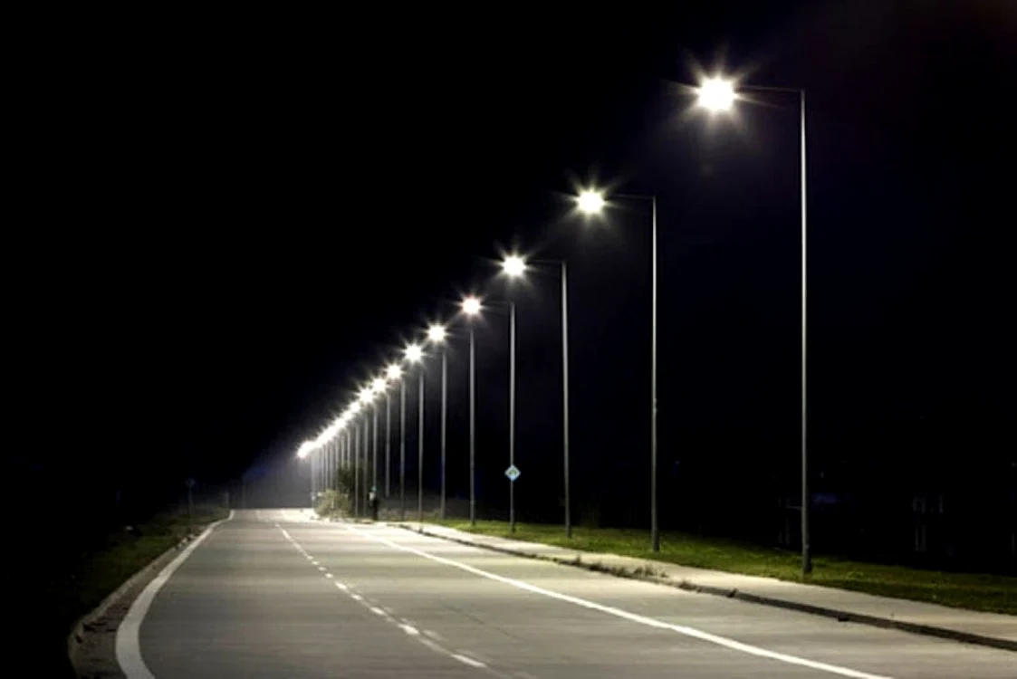 Va începe modernizarea iluminatului public din Târgu Jiu