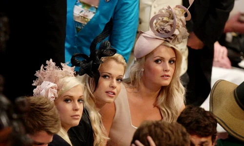 Amelia, Eliza și Kitty Spencer, la nunta Ducelui și Ducesei de Cambridge jpeg