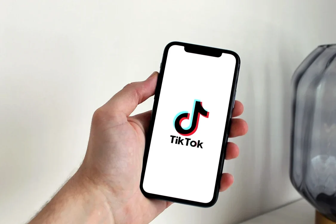 TikTOk a blocat sute de mii de conturi în Republica Moldova