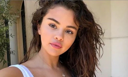 Jojo a fost asemănată cu Selena Gomez  jpeg