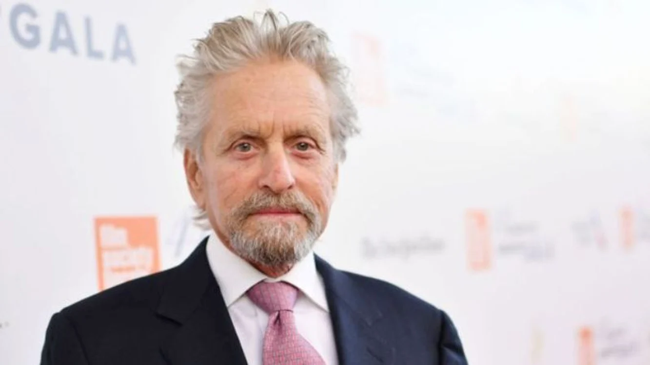 
    Michael Douglas a fost internat la un centru de dezintoxicare, în anul 1991, din cauza abuzului de alcool şi droguri Foto:GettyImages   