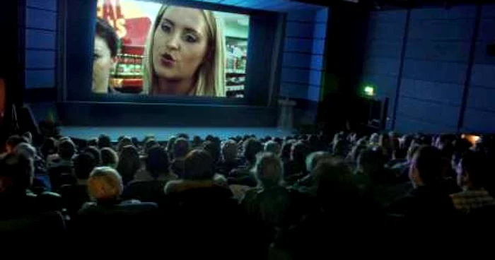 Satu Mare: Caravana de film „Spune pe scurt“ a trecut ieri pe la Satu Mare