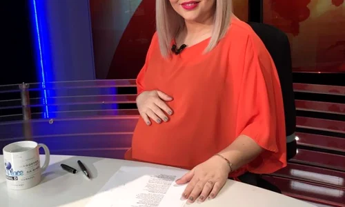 Bianca Ioniţă prezenta jurnalul de weekend de la Kanal d jpeg