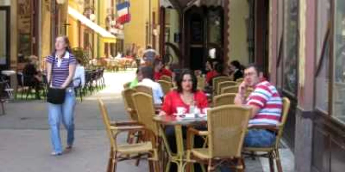 Oradea: Cluburi sancționate de polițiștii comunitari