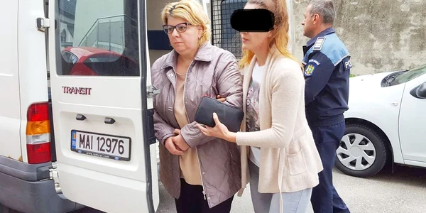 amalia dumitrascu foto denis grigorescu jpg