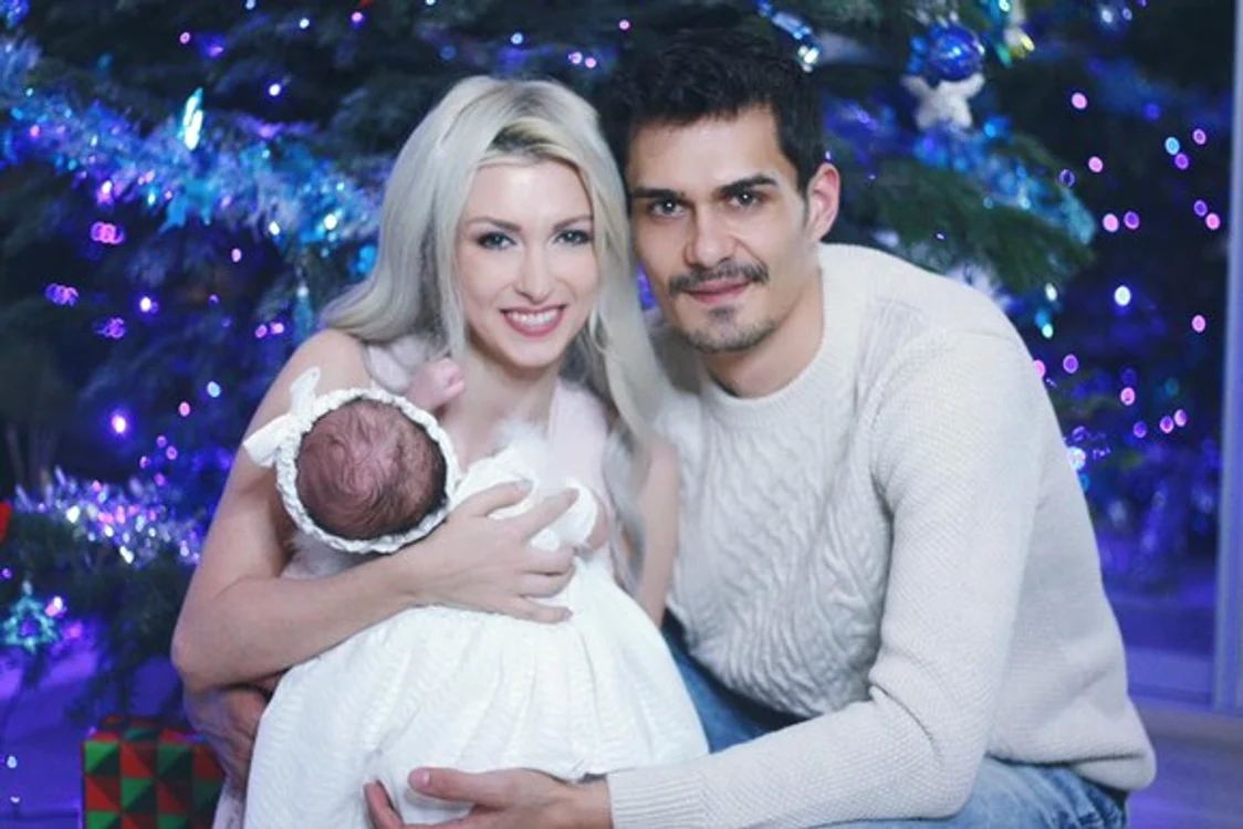 
    Andreea Bălan a publicat și o fotografie alături de msajFoto Instagram  