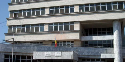 Târgovişte: Fluctuaţiile de tensiune în reţeaua electrică îi sperie pe târgovişteni