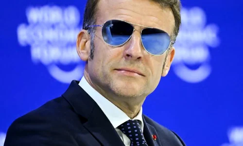 Emmanuel Macron ochelari Davos jfif