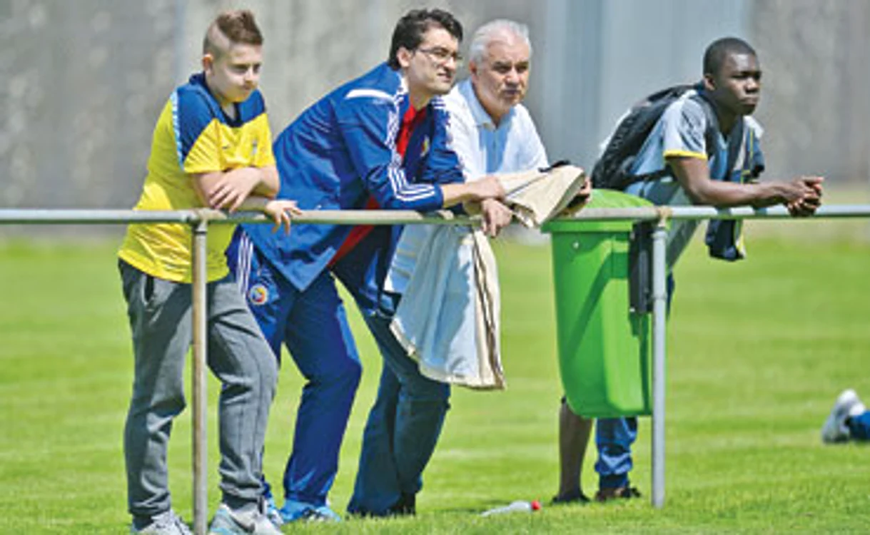
    Iordănescu aşteaptă ca Burleanu să-l anunţe că se va deschide Arena NaţionalăFoto: Mediafax  