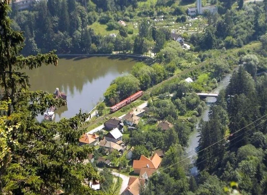 Băile de Tuşnad, una dintre cele mai frumoase staţiuni din România. FOTOADR Centru