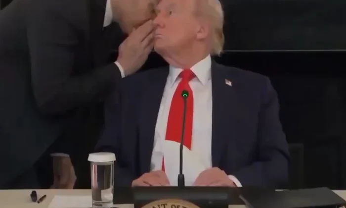 marco rubio l a intrerupt pe donadl trump in timpul unui eveniment la Casa Alba foto captura video png