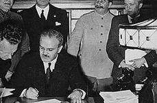 Protocolul adiţional secret al Pactului de neagresiune dintre U R S S şi Germania (23 august 1939) jpeg