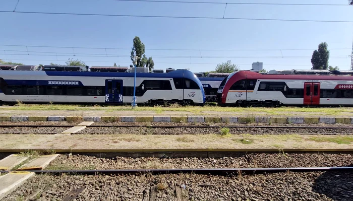 Încep cursele cu primele trenuri electrice PESA din România