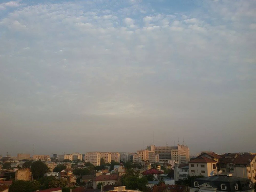 Sfârșitul lunii iunie vine cu vreme frumoasă și caldă, numai bună pentru plimbărifoto: Click!