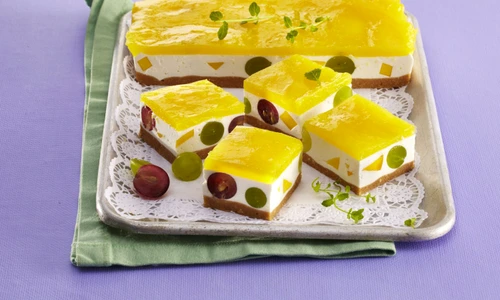 Mango grapes cuts jpeg