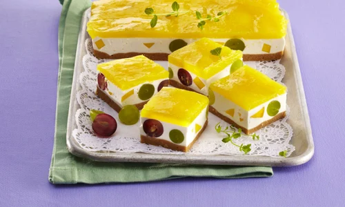 Mango grapes cuts jpeg