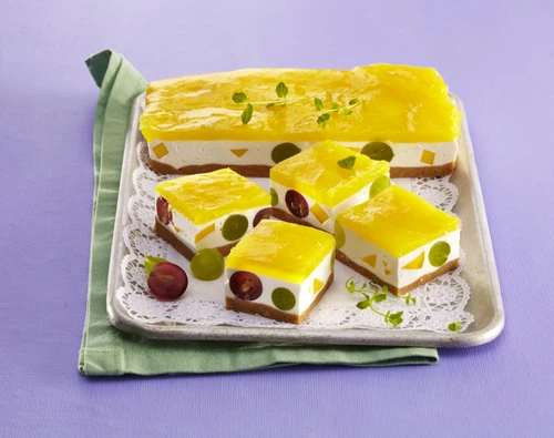 Mango grapes cuts jpeg