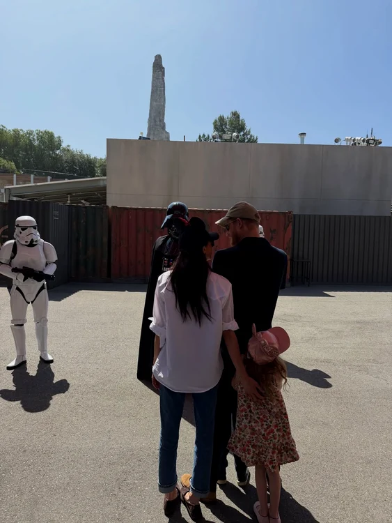 Meghan Harry și copiii la Disneyland, de Ziua Mamei, Foto Instagram (4) jpg