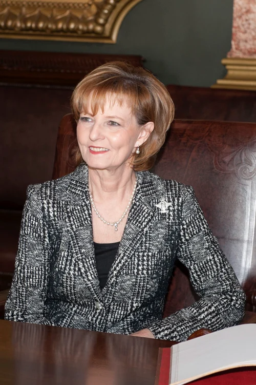 Margareta Principele Radu la BNR Mugur Isarescu (11) jpeg