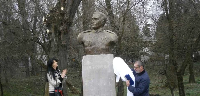Bustul lui Popilian a fost dezvelit, până la urmă