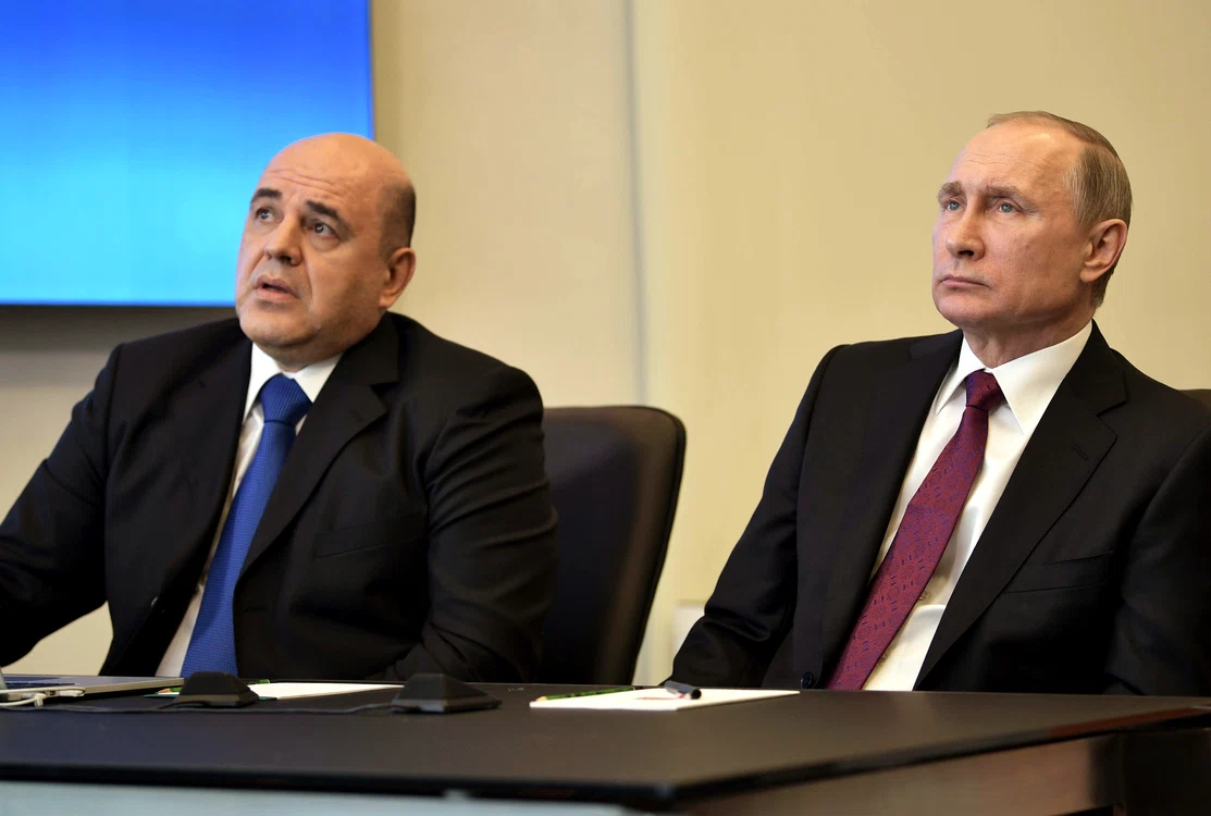 
    Vladimir Putin şi Mihail Mișustin se cunosc de la hocheiFoto: EPA_EFE  