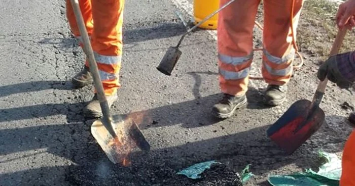 Drumarii brașoveni au trecut la curățenia de primăvară FOTO Adevărul