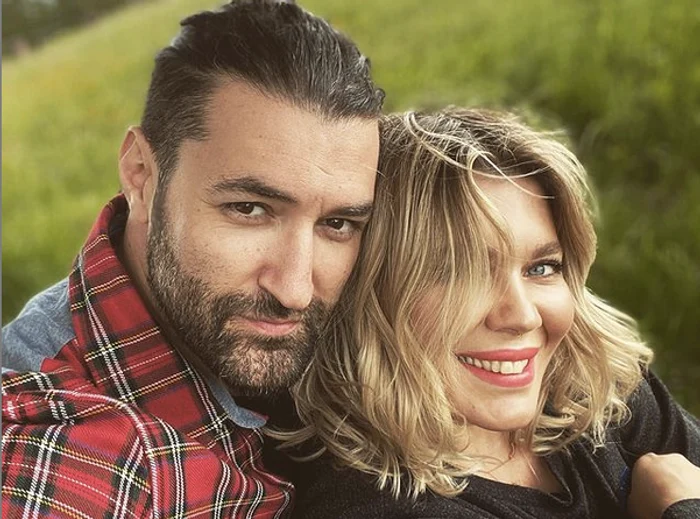 Gina Pistol va deveni mamă în scurt timp png