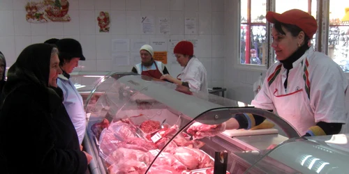 Valoarea totală a alimentelor retrase de pe piaţă se ridică la aproximativ 87.500 de lei