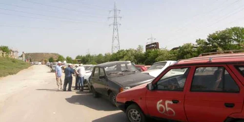 Daciile stau la coadă pentru a fi casate. FOTOSimona Suciu