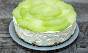Tort cu pepene galben  Sursa foto shutterstock 1199497441 jpg