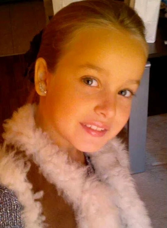 La 14 ani, Mara este o adolescentă superbă