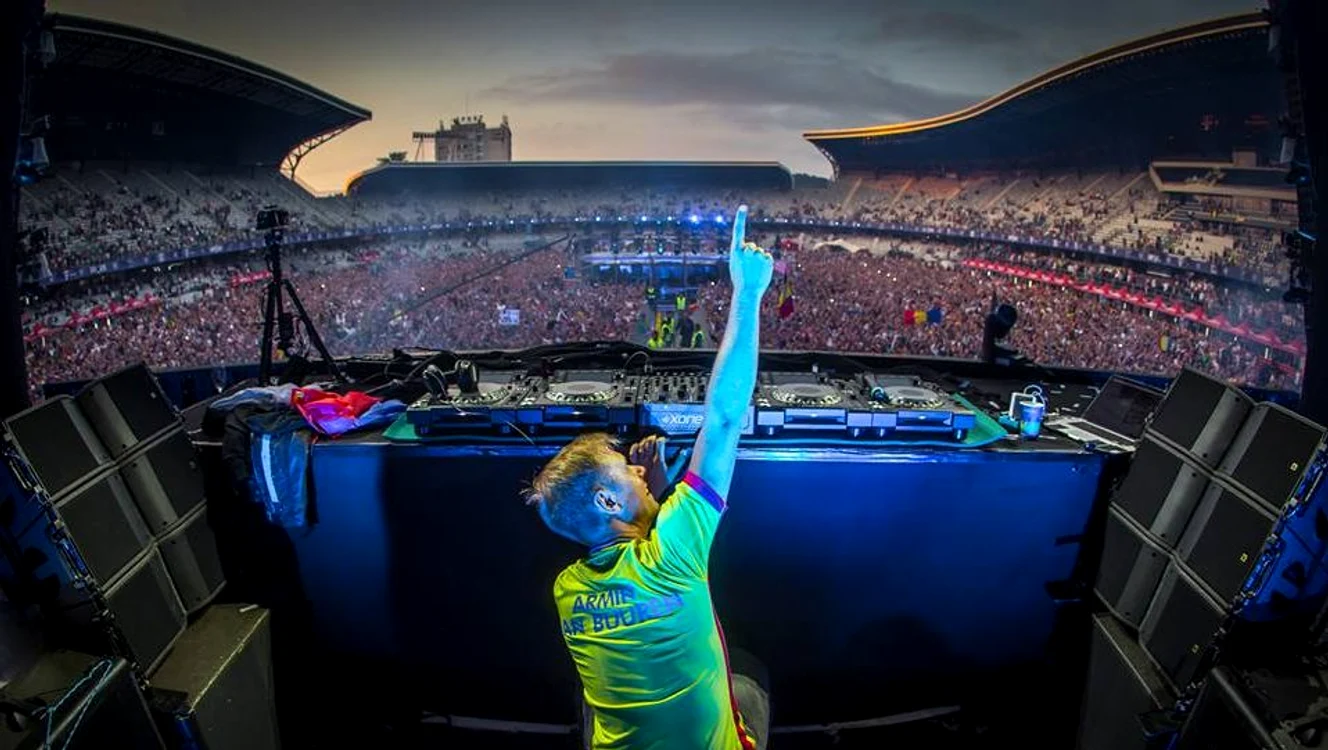 Armin Van Buuren a făcut un show memorabil în faţa fanilor dezlănţuiţiFoto: Untold