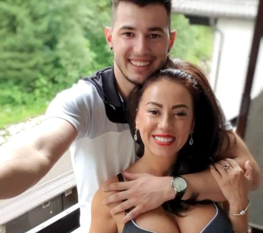 Larisa Drăgulescu și Ovidiu Mihai s-au logodit la începutul anului trecutfoto: arhivă personală
