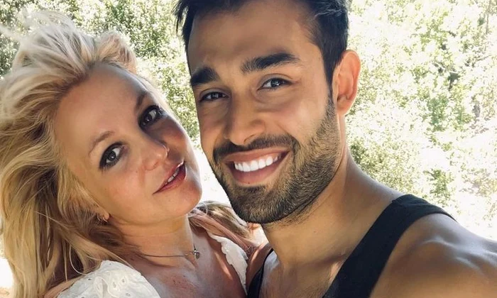 2 britney si sam jpg jpeg
