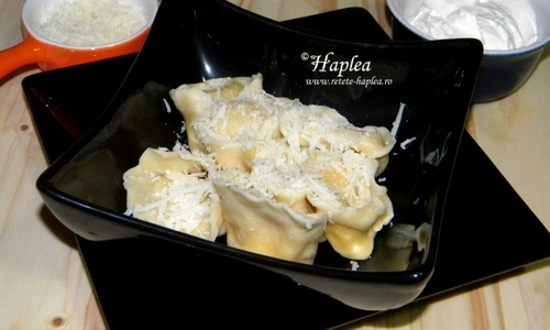 tortellini cu branza poza 9 jpeg