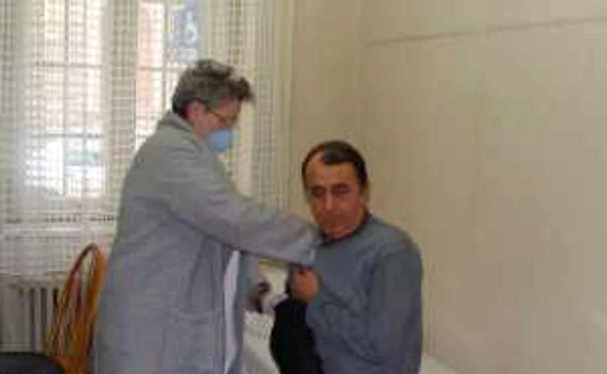 Arădenii se interesează unde şi cum se pot vaccina