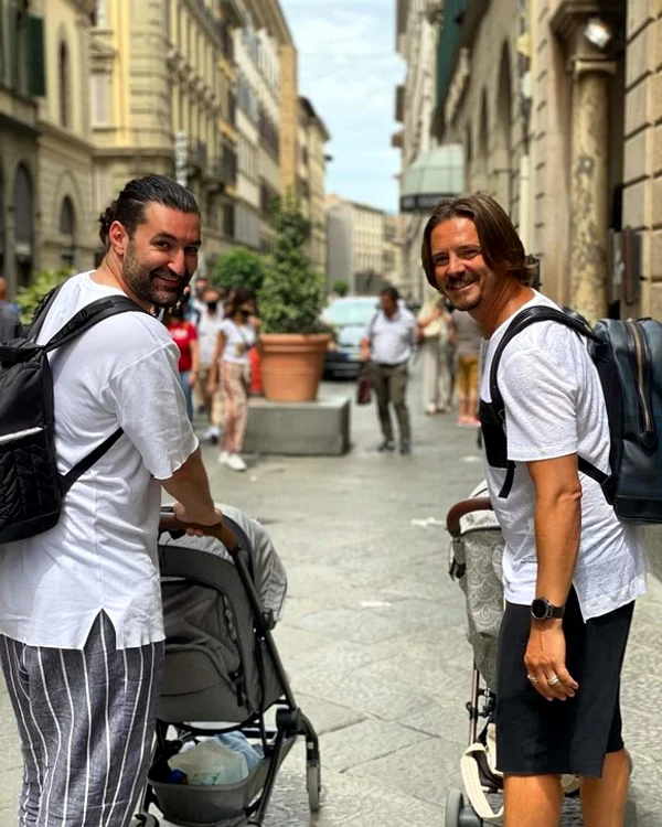 Sunt în Italia și cu familia lui Mihai Petre