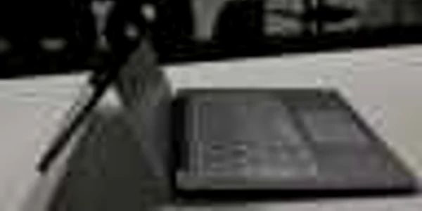 sony vaio fit multi flip foto razvan baltaretu/adevarul