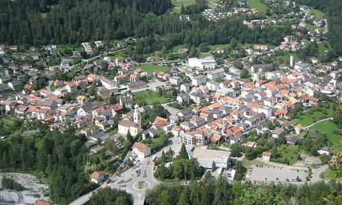 Thusis wikipedia jpg