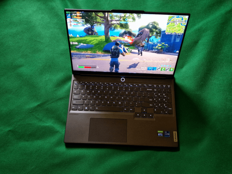 Lenovo Legion Slim 7i, laptop de gaming compact cu design de business [TECH REVIEW]