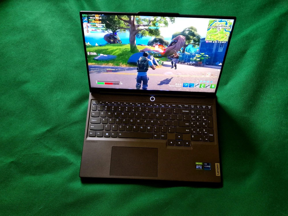 Laptop Lenovo Legion Slim 7. FOTO Adrian Pogîngeanu