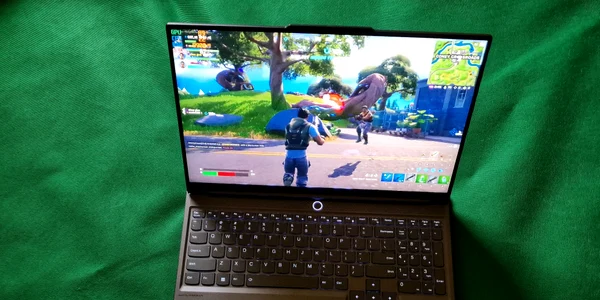 Lenovo Legion Slim 7  jpg