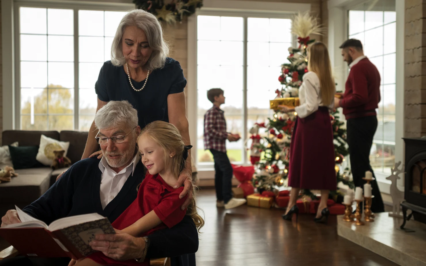 De ce Crăciunul în familie îi copleșește pe mulți români: „Am sentimentul că deranjez și că mă cheamă din obligație”