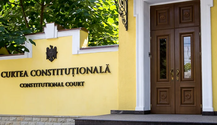 Magistrații CC de la Chișinău se întrunesc în ședință pentru validarea parlamentarelor. FOTO: Ipn.md