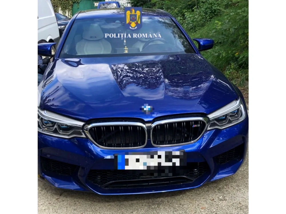 Limuzina a fost descoperită la locuința presupusului hoț FOTO Poliția Neamț