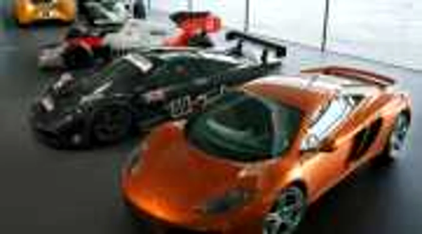 McLaren se ia la trântă cu Ferrari şi Mercedes