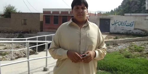 Aitazaz Hassan Bangash pakistan FOTO aolady.tumblr.com