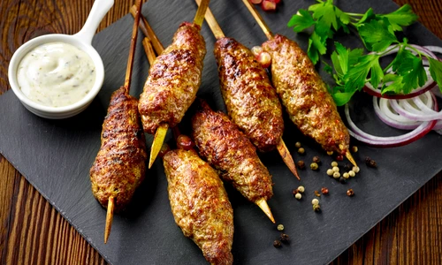 Kebab pe bratar  Sursa foto shutterstock 441286090 jpg