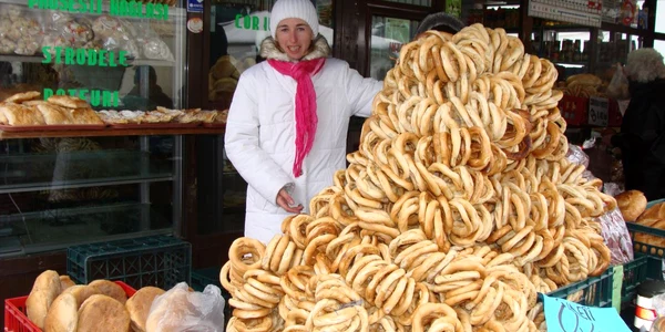 Covrigii pentru colindatori au aparut deja in piata 