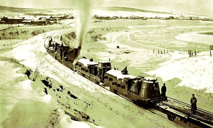 Fotografie-document din anul 1919: un tren blindat străbate întinderile îngheţate ale Siberiei. Direcţia: Irkutsk (foto: Ghetty Images)
